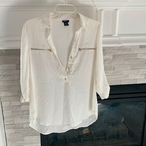 Rue 21 white blouse with gold details